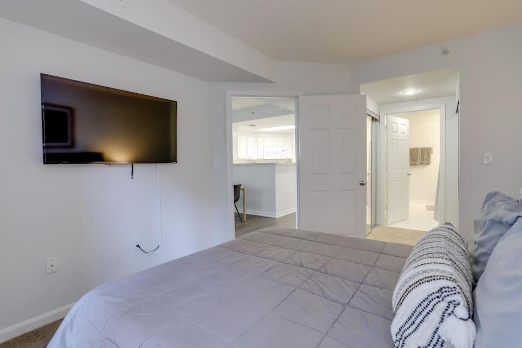 Sensational 1 Bedroom Condo At Ballston Place With Gym Arlington Dış mekan fotoğraf