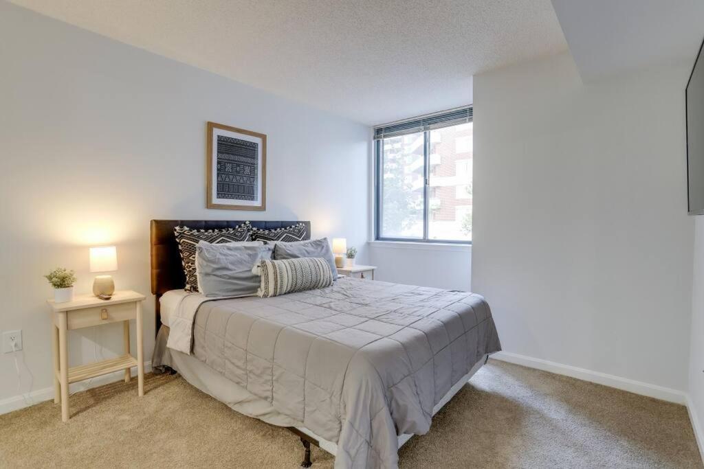 Sensational 1 Bedroom Condo At Ballston Place With Gym Arlington Dış mekan fotoğraf