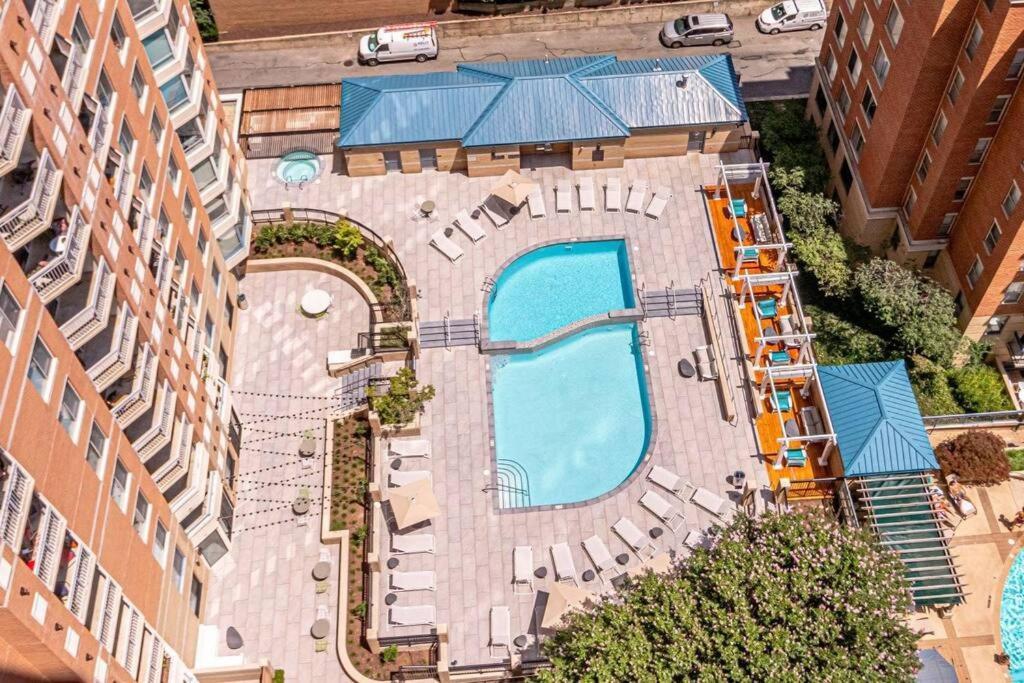 Sensational 1 Bedroom Condo At Ballston Place With Gym Arlington Dış mekan fotoğraf